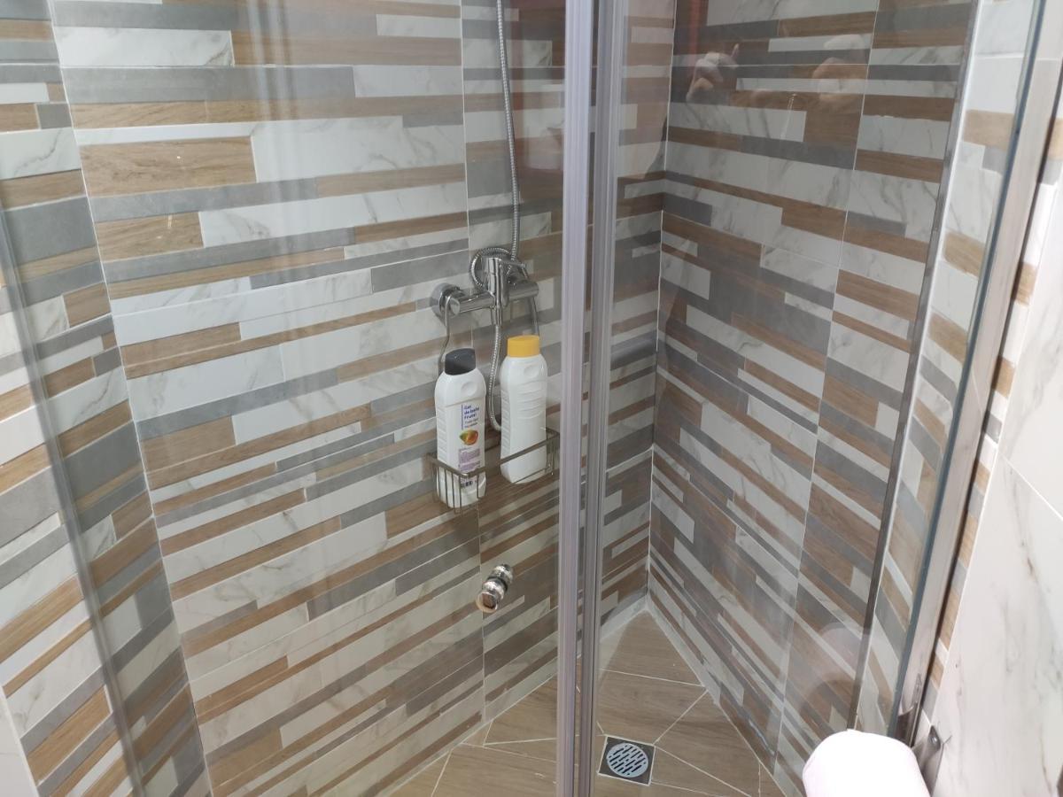 Apartamento En Madrid Bagian luar foto